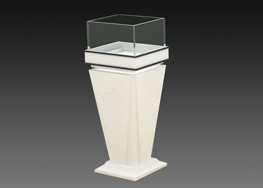 Κωνικό σχήμα Custom Glass Display Cases, ξύλινη γυάλινη οθόνη Πλίνθ Cabinet With Logo