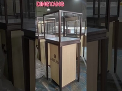 Οι βιτρίνες κοσμημάτων δεν είναι μόνο μια πλατφόρμα για την προβολή των προϊόντων, αλλά και μια ενίσχυση της εικόνας του εμπορικού σήματος